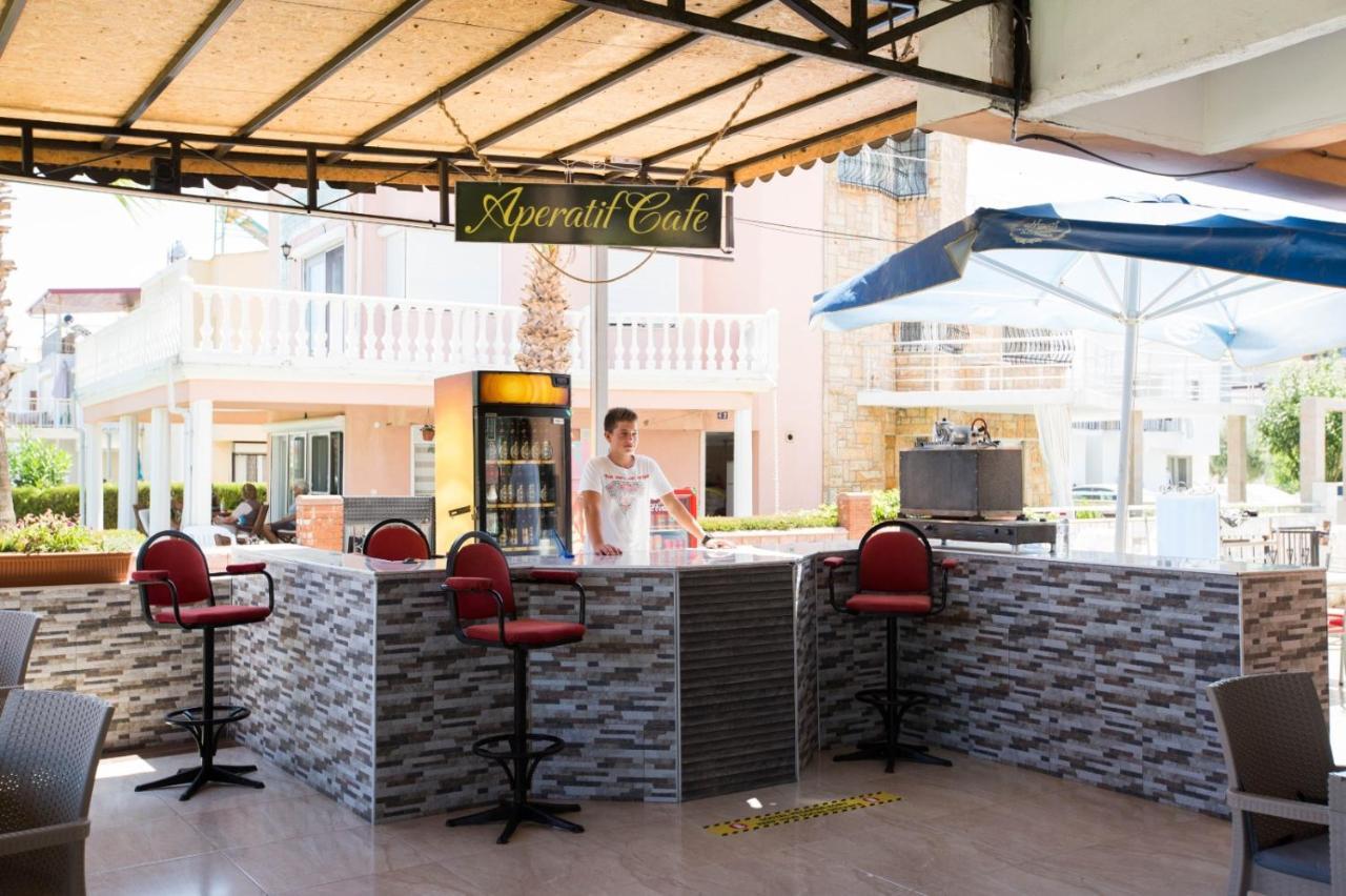 Holiday Hotel Kusadası Zewnętrze zdjęcie
