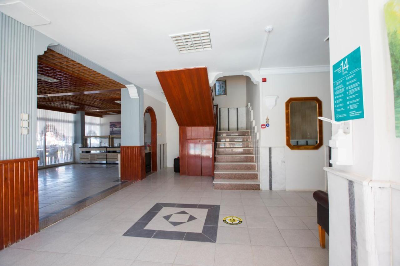 Holiday Hotel Kusadası Zewnętrze zdjęcie